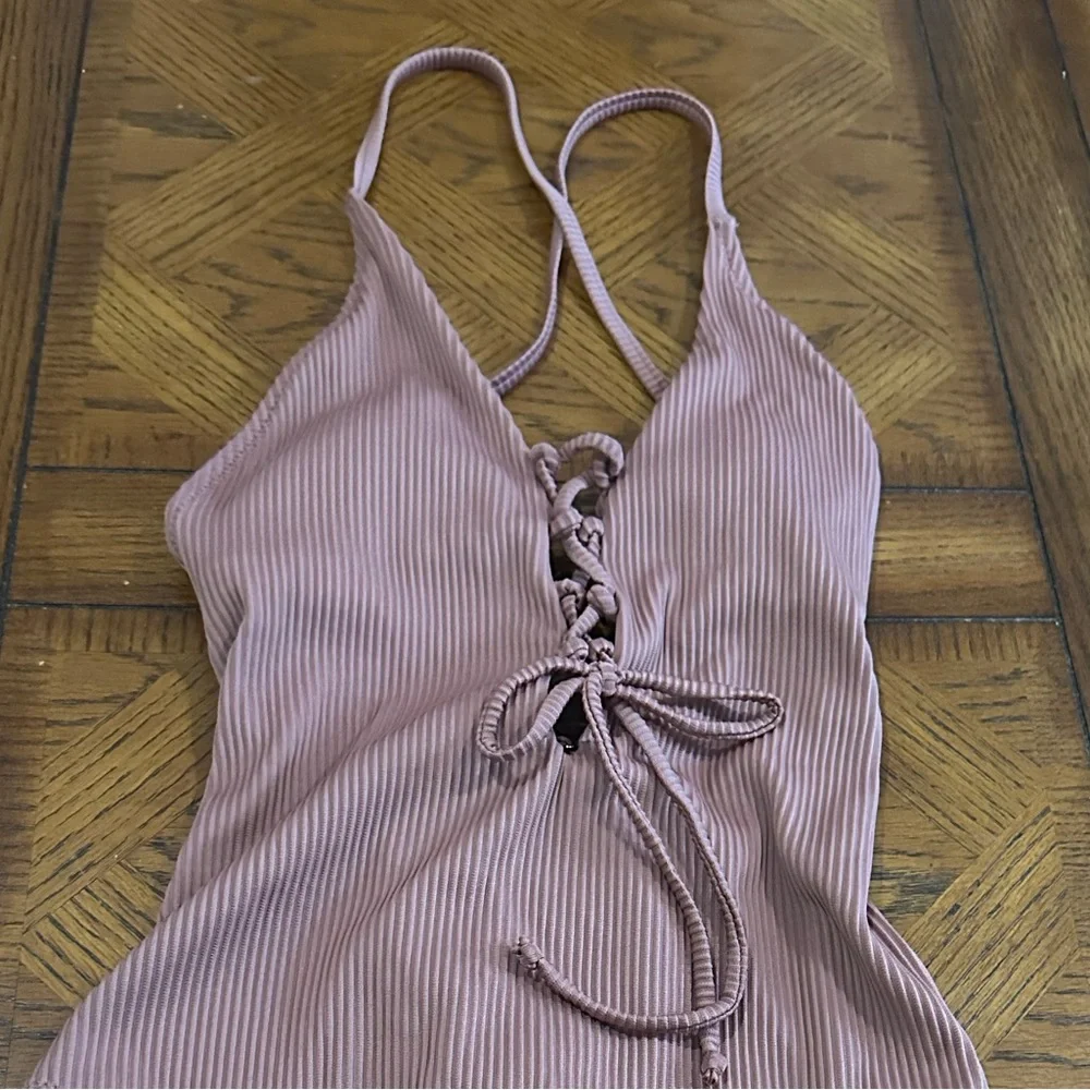 CUPSHE Solid Color V Neck Lace Up One Piece Swimsuit Size XS - Picture 5 of 10